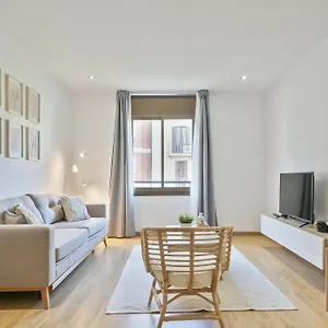 Ola Living Consell De Cent , Barcelona Spain